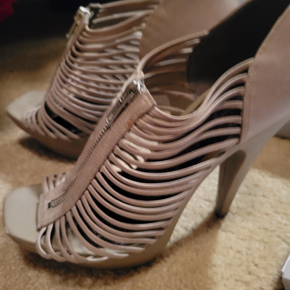 Jessica Simpson strappy tan heels